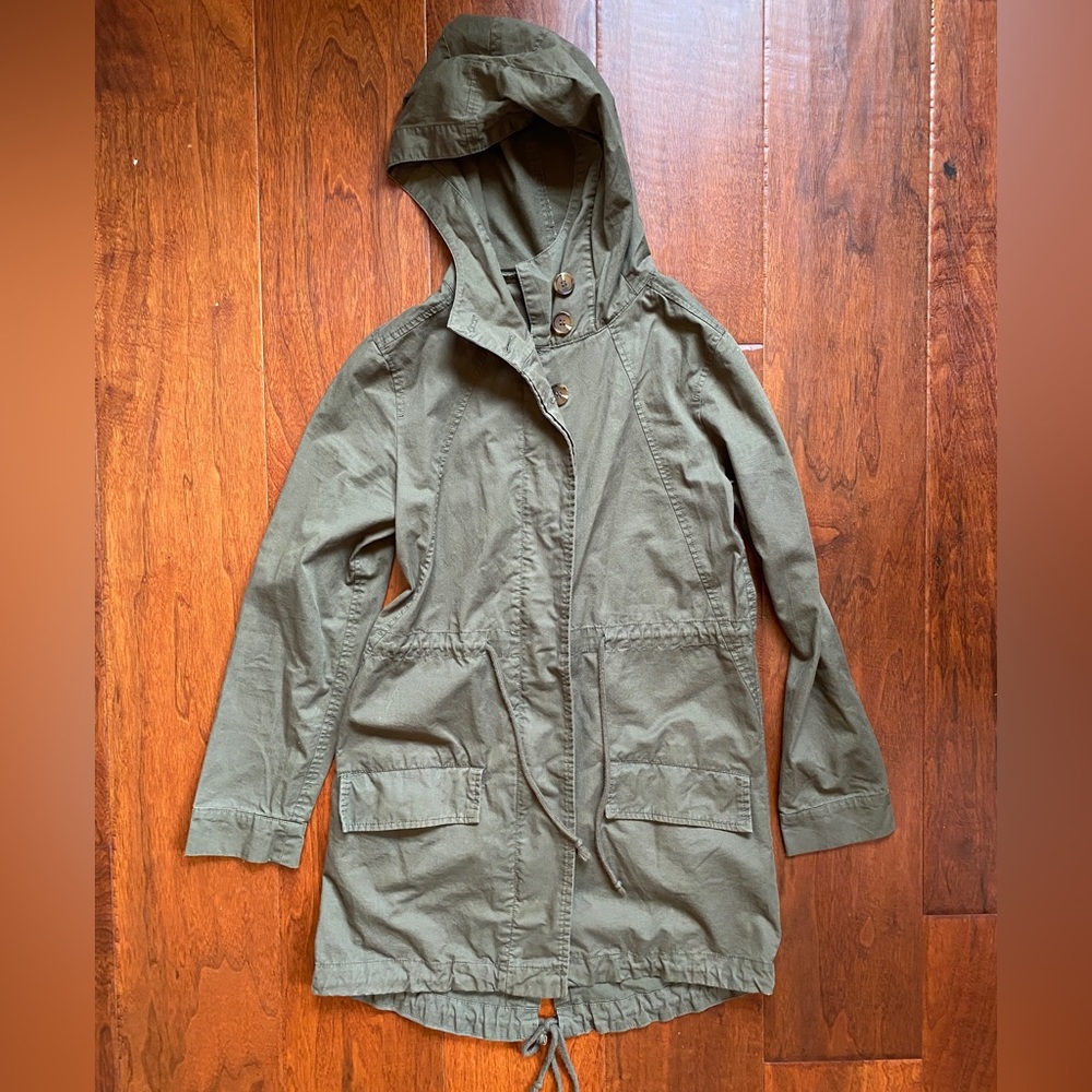 Love Tree king green jacket